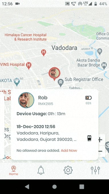 A chat conversation showing two shared images: a YouTube screenshot and a phone home screen, with timestamps from December 2020.